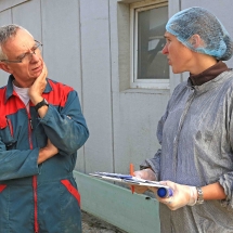 Eleveur et vétérinaire: un travail d'équipe